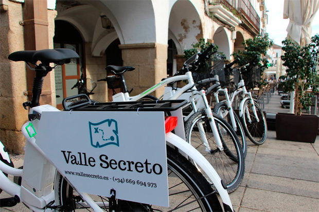 Rutas auto-guiadas en bicicleta eléctrica por el patrimonio histórico y cultural de Cáceres