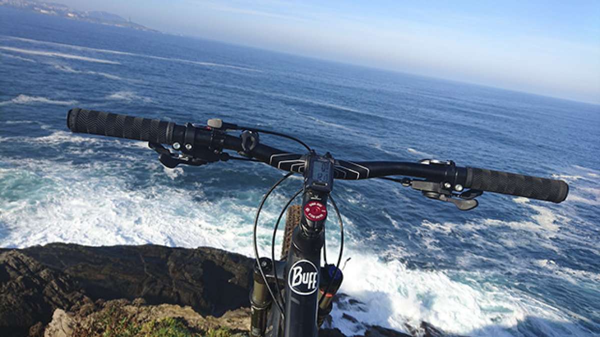 La foto del día en TodoMountainBike: 'Vistas al Atlántico desde o Seixo Branco'