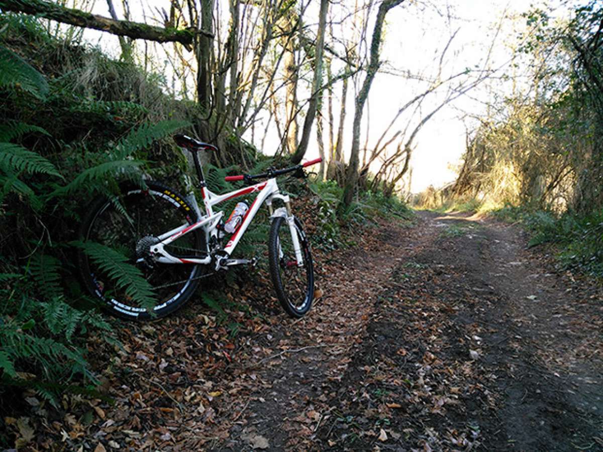 La foto del día en TodoMountainBike: 'Por los senderos de Tiñana'