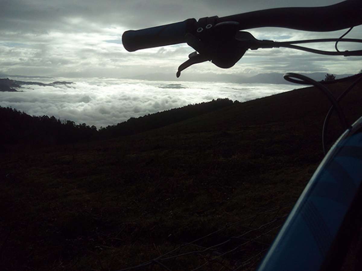 La foto del día en TodoMountainBike: 'Sobre las nubes'