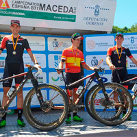 Triplete del MMR Factory Racing en el Campeonato de España XCO de Maceda