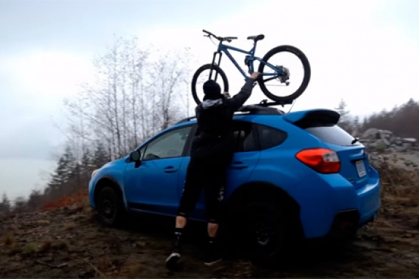Brandon Semenuk + Un Subaru Crosstrek + Una Trek Slash = Combinación explosiva
