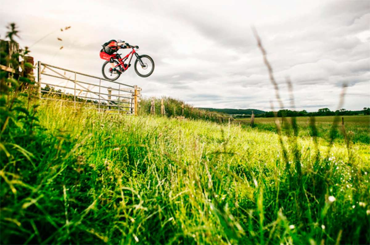 'Wee Day Out', de ruta con Danny MacAskill por las afueras de Edimburgo