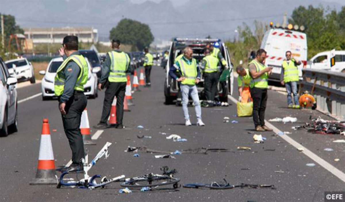 En TodoMountainBike: Lección básica de seguridad vial: drogas + alcohol + coche = ciclistas muertos