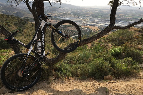 La foto del día en TodoMountainBike: "Desde arriba se ve todo mejor con mi Orbea Oiz"