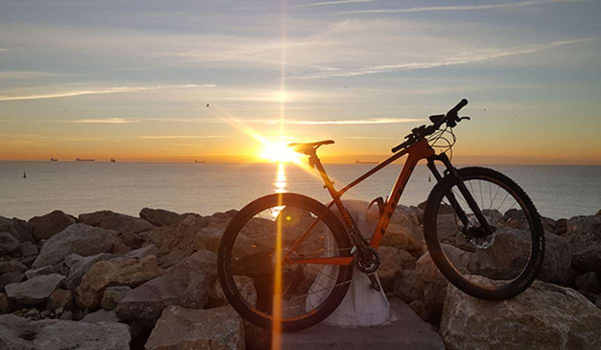 La foto del día en TodoMountainBike: "Faro de Tarragona"