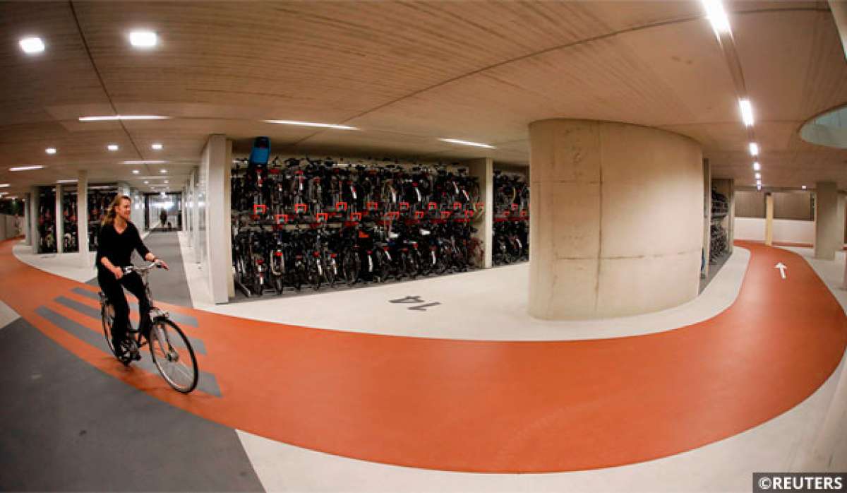 En TodoMountainBike: Así será el mayor aparcamiento público de bicicletas del mundo, en Holanda