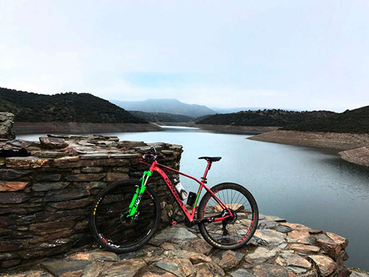 En TodoMountainBike: La foto del día en TodoMountainBike: '4.000 años bajo mis ruedas'