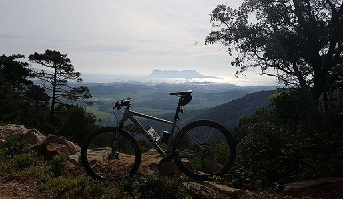 La foto del día en TodoMountainBike: "Bahía de Algeciras"