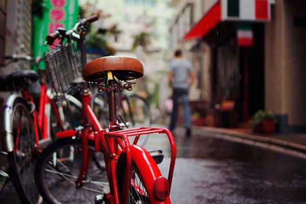 Seis grandes beneficios de montar en bicicleta más allá de obtener unas piernas fuertes y perder peso