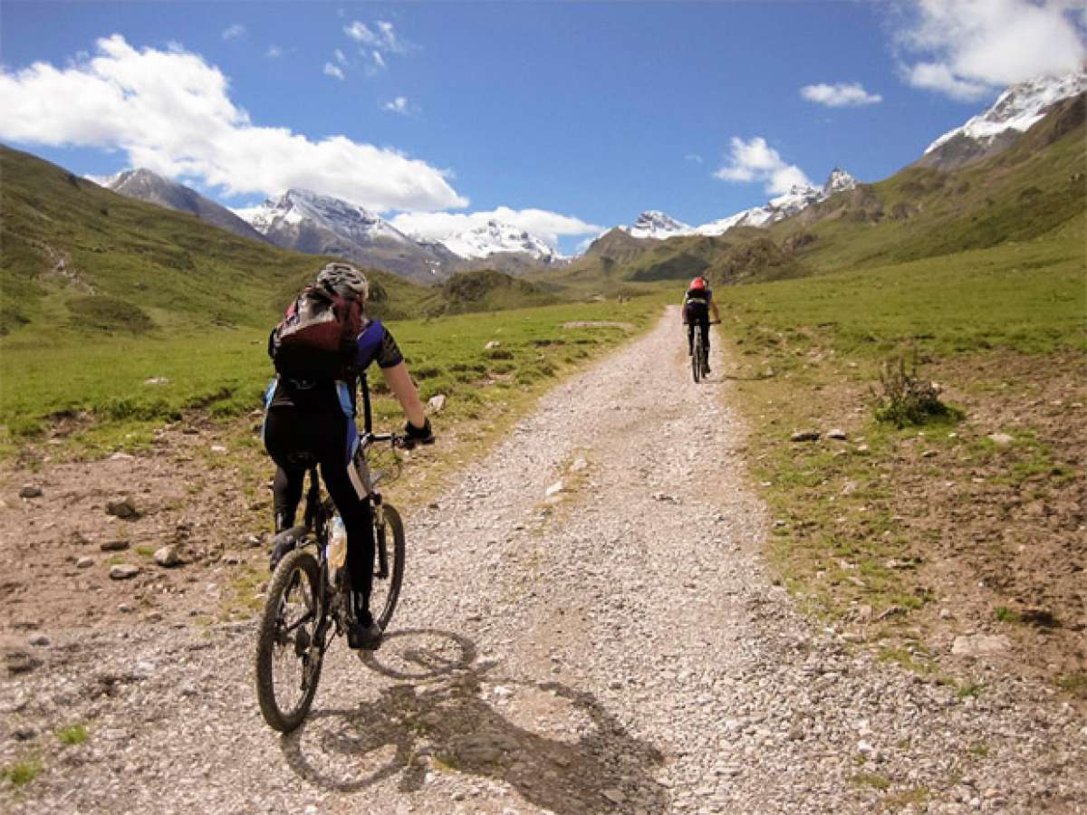 En TodoMountainBike: Algunos consejos sobre cómo rodar en grupo y no ser desterrado por nuestros compañeros