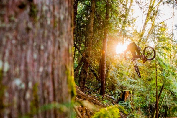 Sin música, sin efectos: 100 segundos de Mountain Bike puro y duro con Brendan Howey