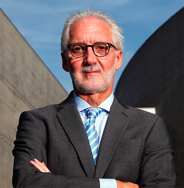 En TodoMountainBike: Brian Cookson, sobre el dopaje tecnológico: ''El ciclismo siempre implicará hombres y mujeres sobre dos ruedas dependientes de su propia fuerza''