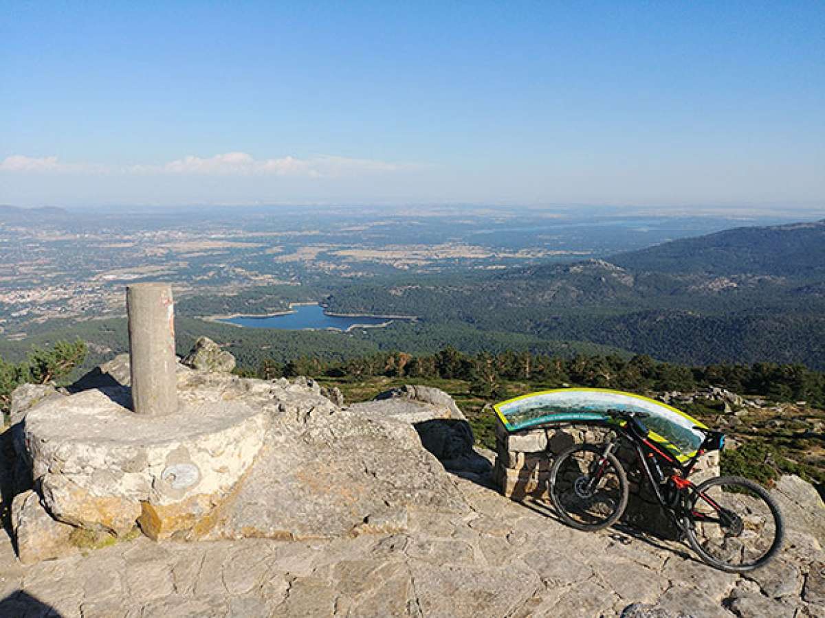 En TodoMountainBike: La foto del día en TodoMountainBike: 'Cumbre de Cabeza Líjar'