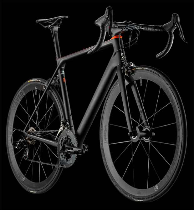 En TodoMountainBike: Canyon Ultimate CF EVO 10.0 SL, una espectacular 'flaca' de menos de 5 kilos