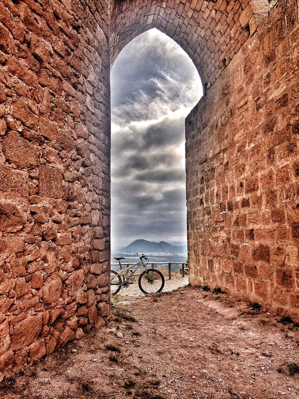 La foto del día en TodoMountainBike: "Castillo de Montesa"