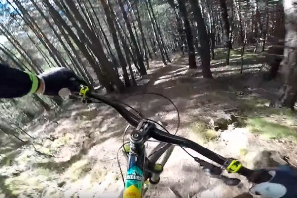 Cédric Gracia, una pista secreta de Vallnord y una bicicleta sin cadena