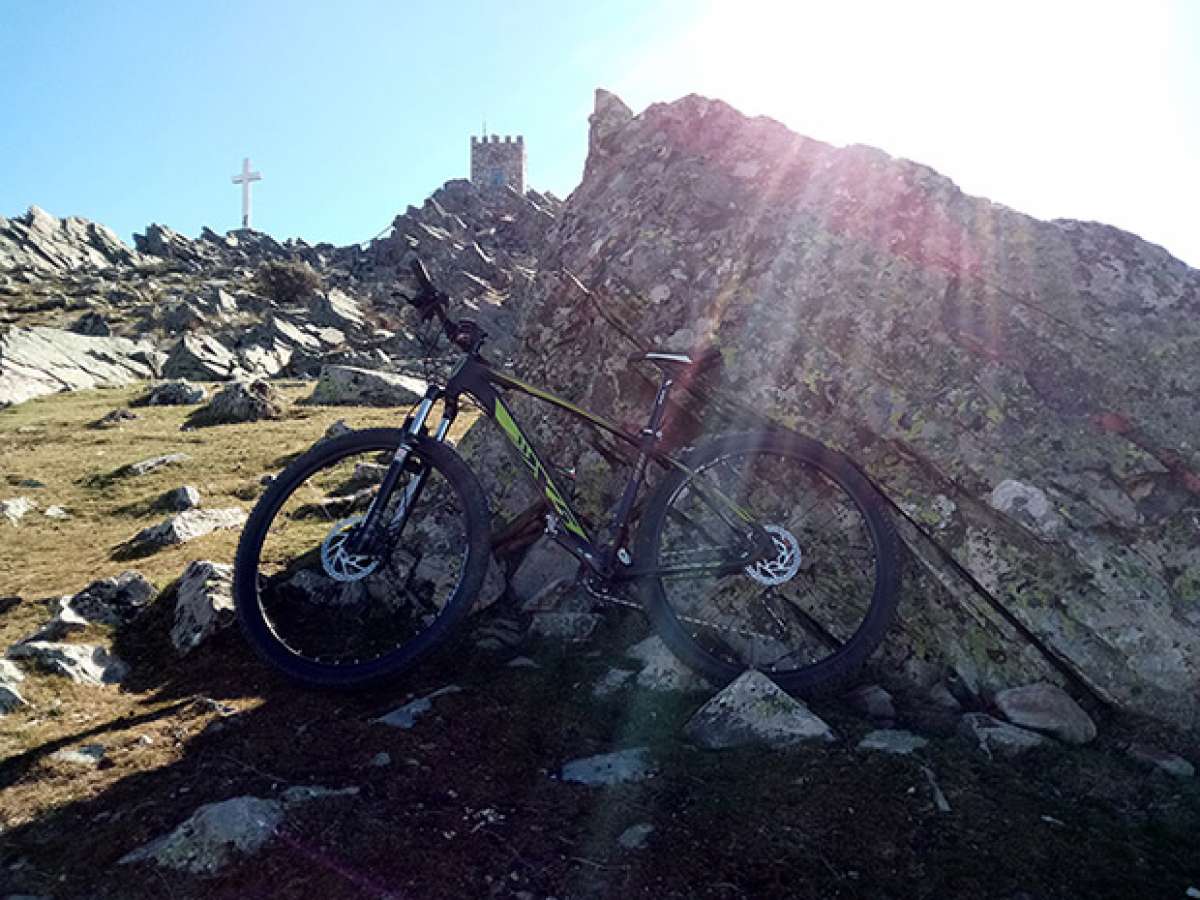 En TodoMountainBike: La foto del día en TodoMountainBike: 'Subida al Cervero'