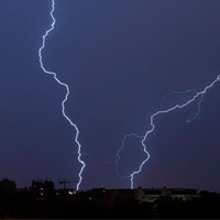Un ciclista fulminado por un rayo cuando pedaleaba por una carretera de Teruel