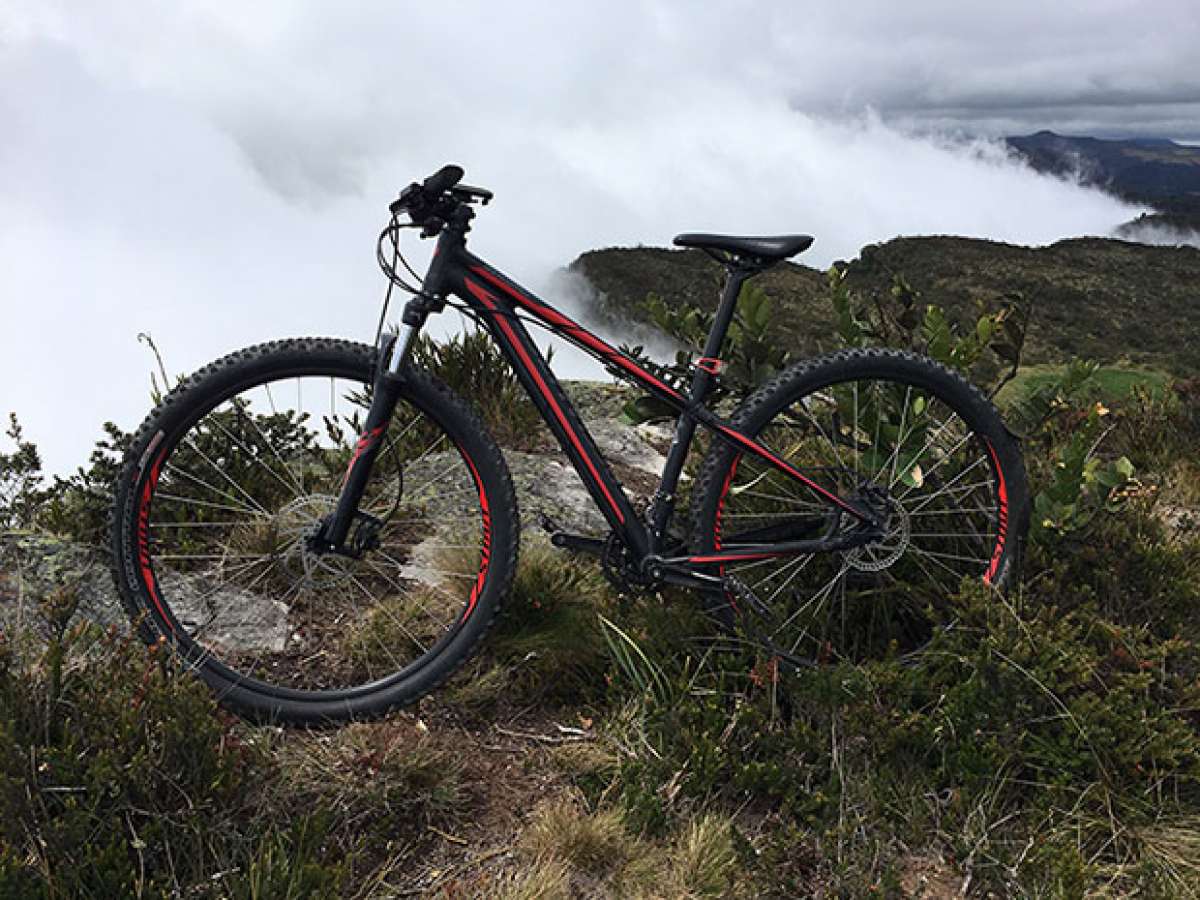 En TodoMountainBike: La foto del día en TodoMountainBike: 'Un día sobre las nubes'