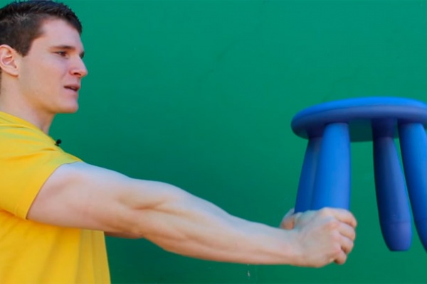 Cómo entrenar los antebrazos en casa sin material específico para ello