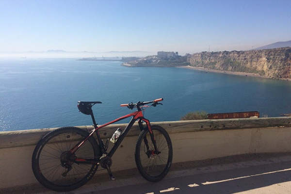 La foto del día en TodoMountainBike: "Vista de la costa de Melilla"
