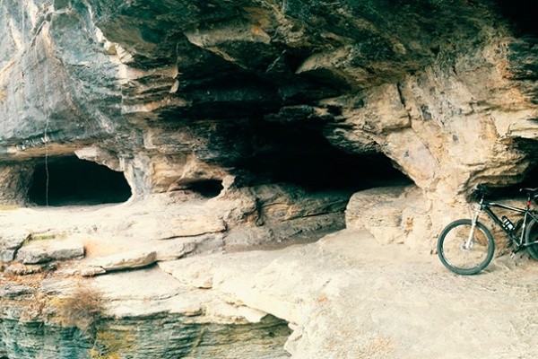 La foto del día en TodoMountainBike: "Cuevas de Goros (Álava)"