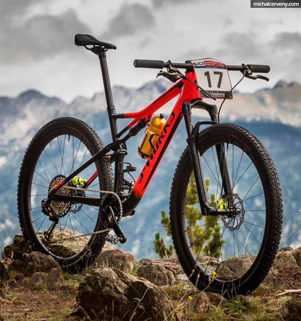 En TodoMountainBike: Así es la Specialized S-Works Epic 2018 de Jaroslav Kulhavý