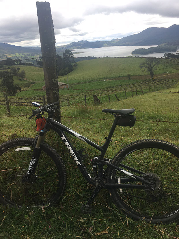 En TodoMountainBike: La foto del día en TodoMountainBike: 'Embalse del Neusa'