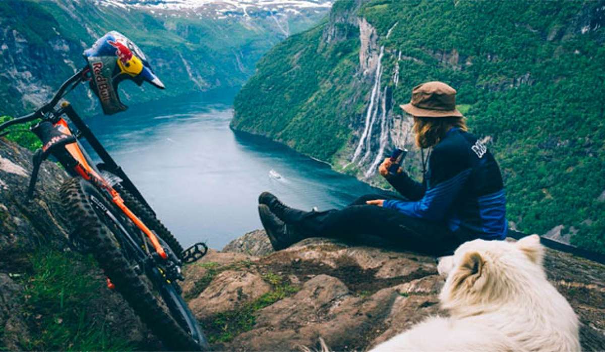 En TodoMountainBike: Rodando por el fiordo de Geiranger (Noruega) con Mads André Haugen y compañía