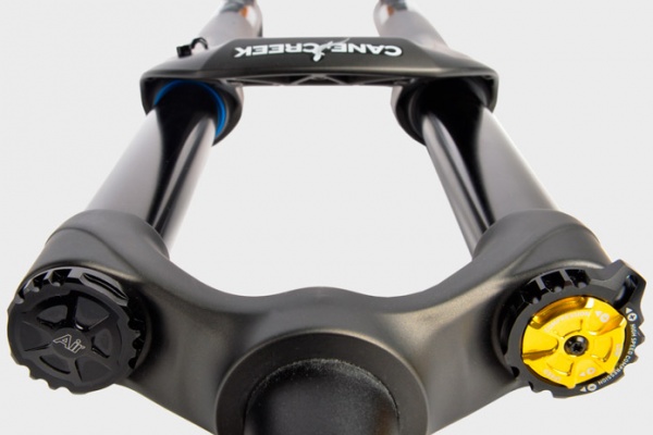 Cane Creek Helm, la primera horquilla de suspensión del fabricante ya está aquí