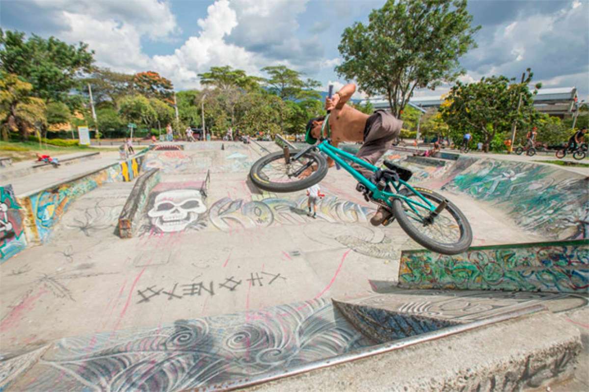 En TodoMountainBike: Así rueda Julián Molina, un valiente especialista de BMX amputado de una pierna