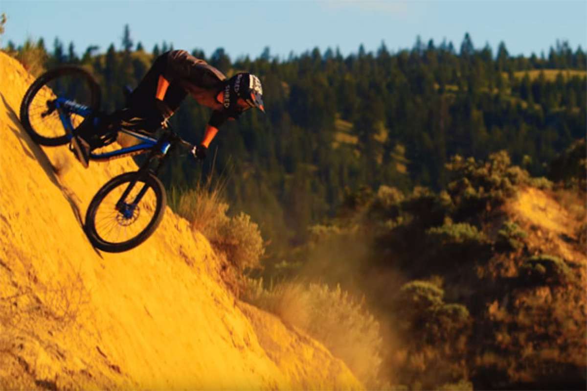 Rodando en Kamloops (Columbia Británica de Canadá) con Reece Wallace y su Giant Glory Advanced