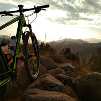 La foto del día en TodoMountainBike: "Granada no necesita filtros"