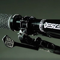 Máxima ergonomía con el nuevo mando remoto para tijas RockShox Reverb