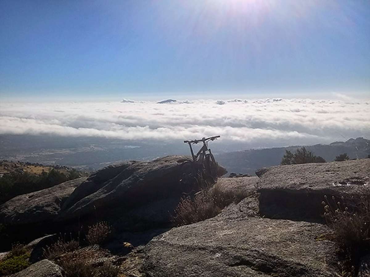 La foto del día en TodoMountainBike: "El mar en la sierra de Guadarrama"
