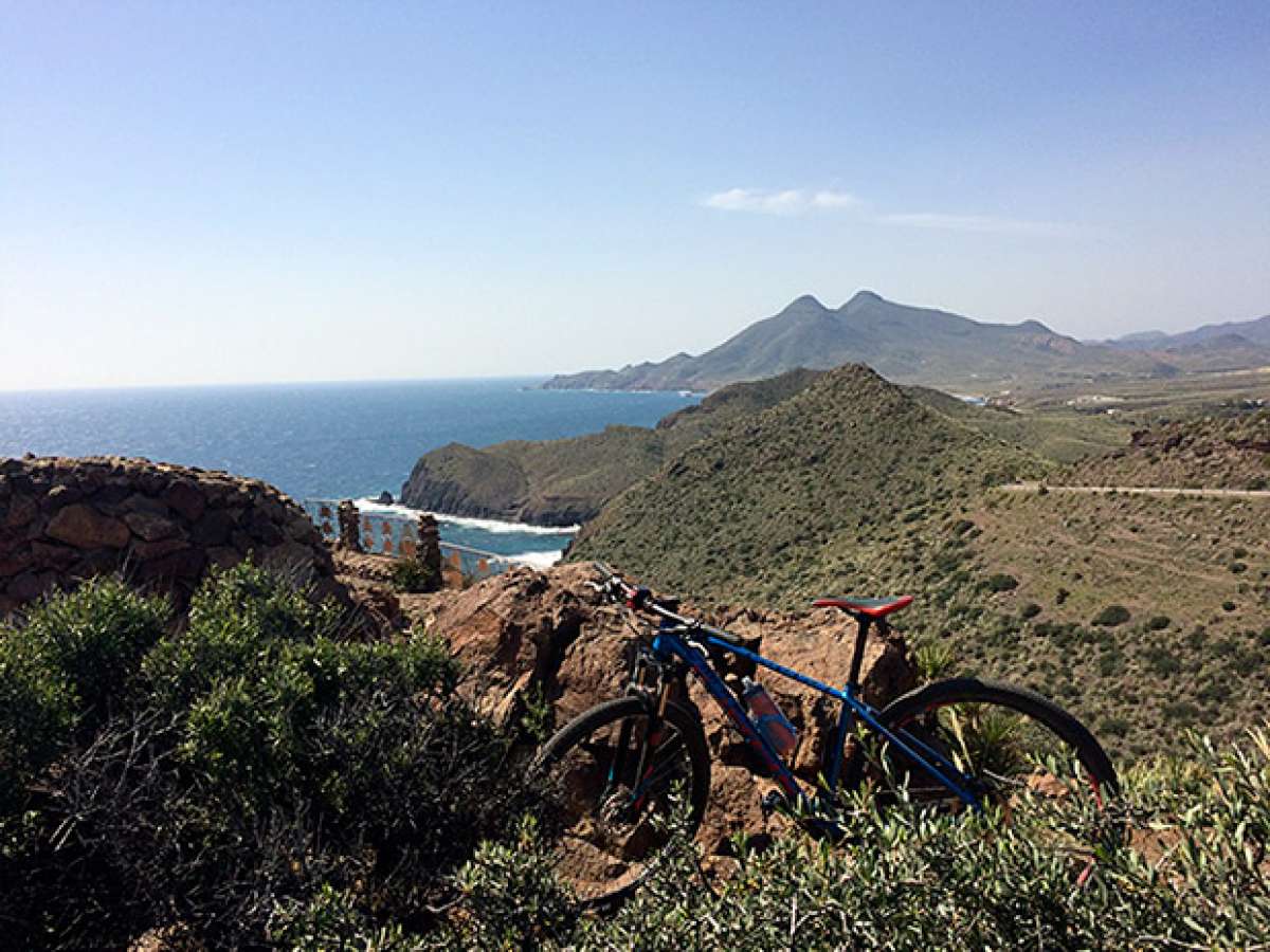 En TodoMountainBike: La foto del día en TodoMountainBike: 'Desde el Cabo de Gata'