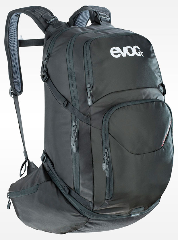 En TodoMountainBike: EVOC Explorer Pro, la mochila perfecta para ciclistas viajeros