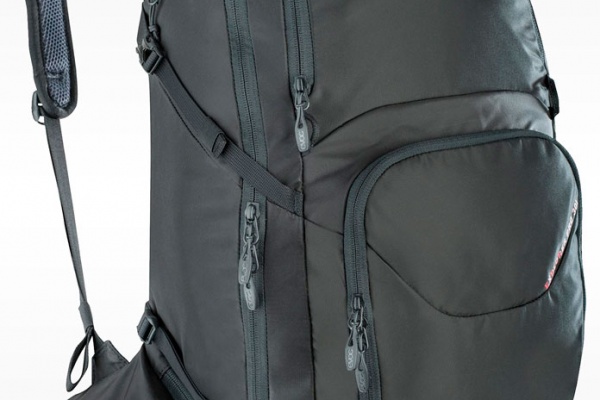 EVOC Explorer Pro, la mochila perfecta para ciclistas viajeros