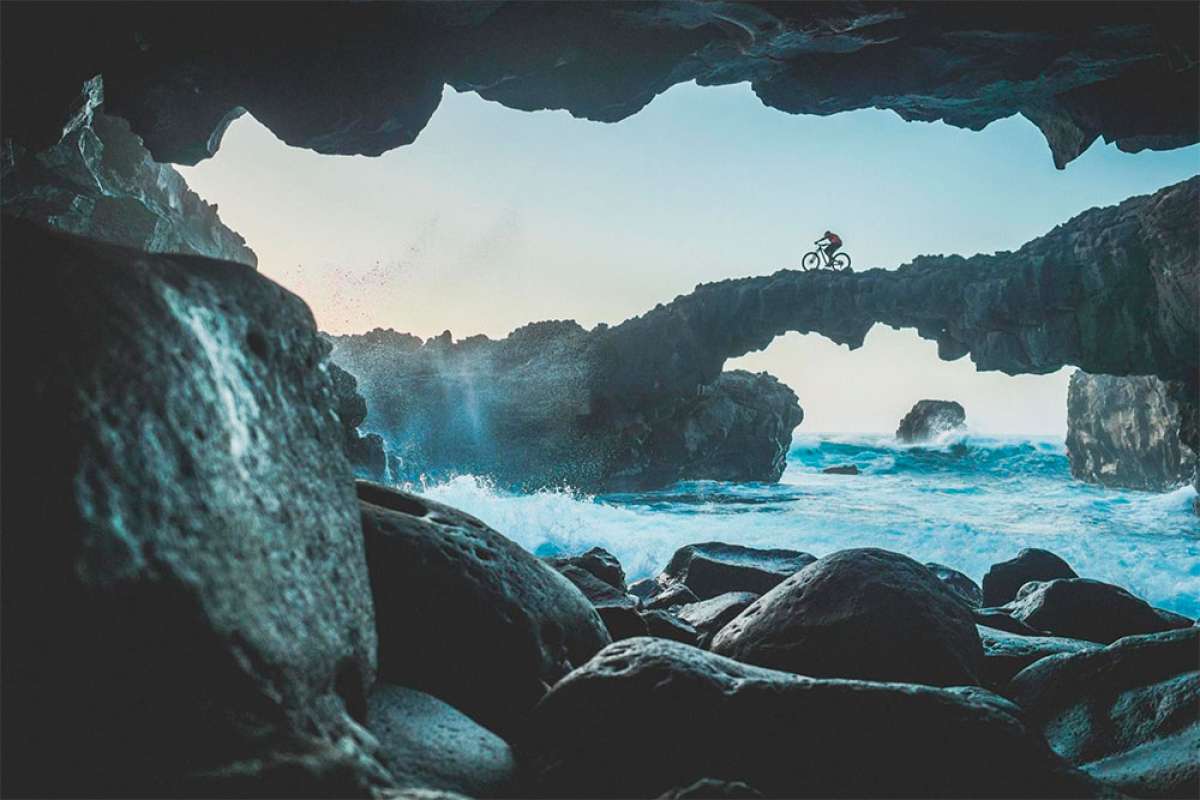 En TodoMountainBike: Mountain Bike en la isla de El Hierro (Islas Canarias) con David Cachon