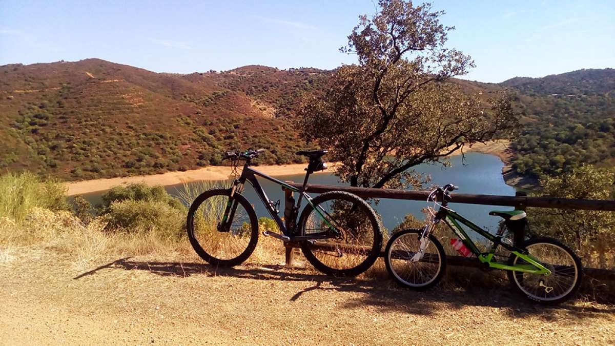 La foto del día en TodoMountainBike: "Con las nuevas promesas"