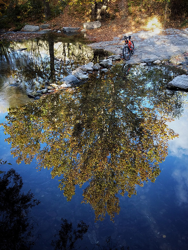 En TodoMountainBike: La foto del día en TodoMountainBike: 'En el río Genil'