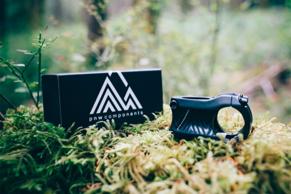 PNW Range, una potencia con anclaje integrado para cámaras GoPro o Garmin
