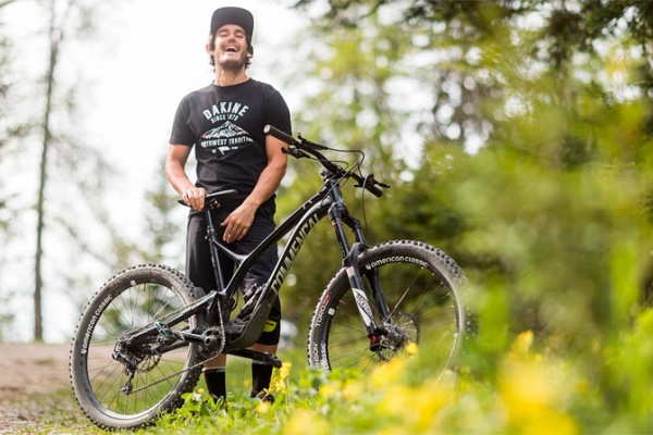 La Commencal Supreme SX de 2018 en acción