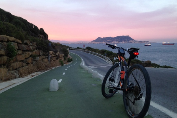 La foto del día en TodoMountainBike: "Atardecer en el Faro"