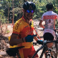 Rodando por el circuito del Campeonato del Mundo XCO 2017 de Cairns con Carlos Coloma