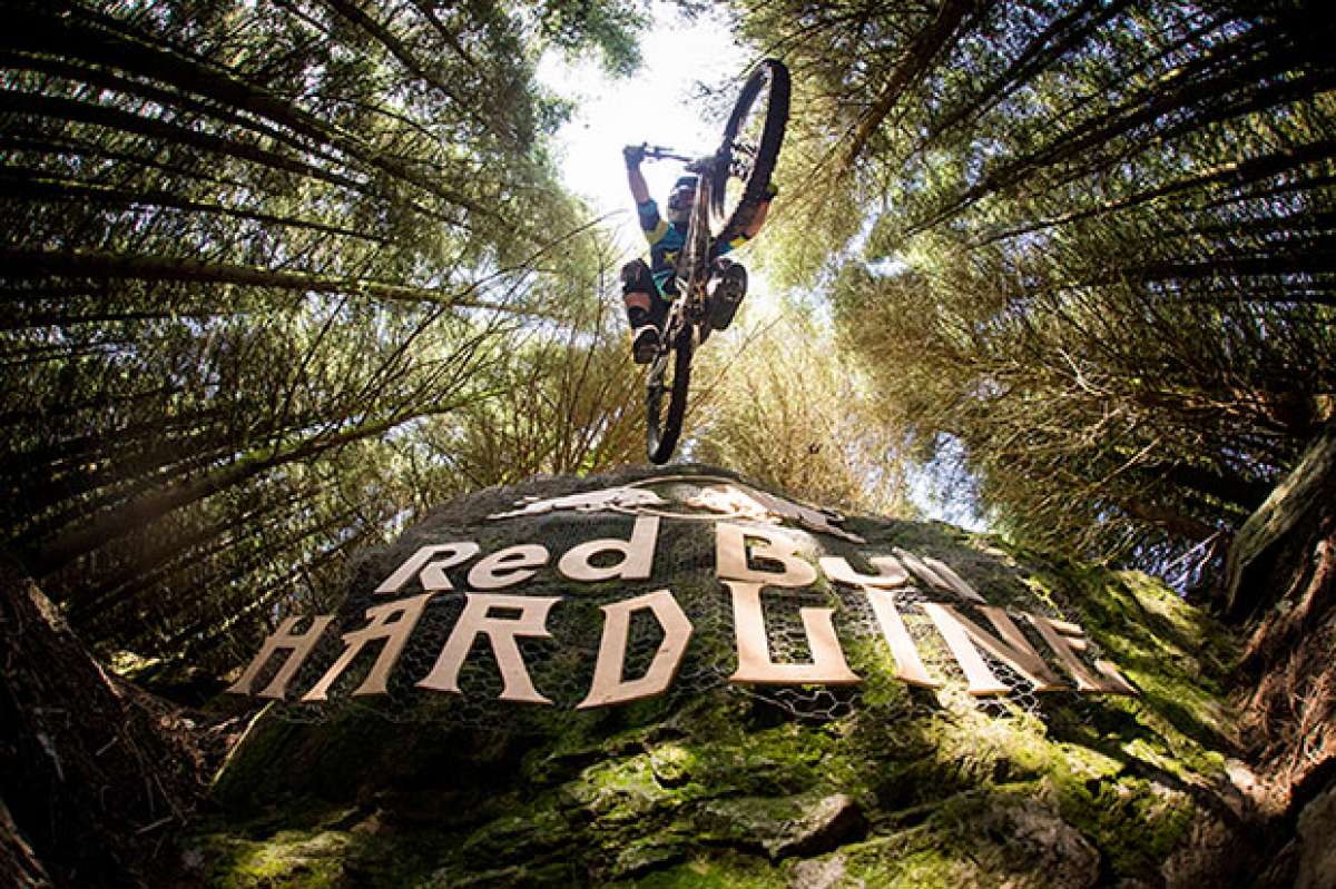 El descenso ganador de Craig Evans en la Red Bull Hardline 2017