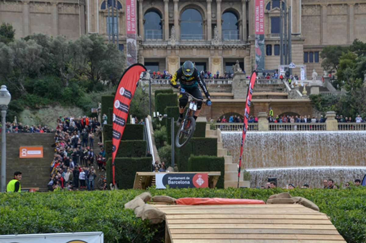 En TodoMountainBike: BUFF Down Urban Barcelona 2017: Pascual Canals se hace con su tercera victoria consecutiva