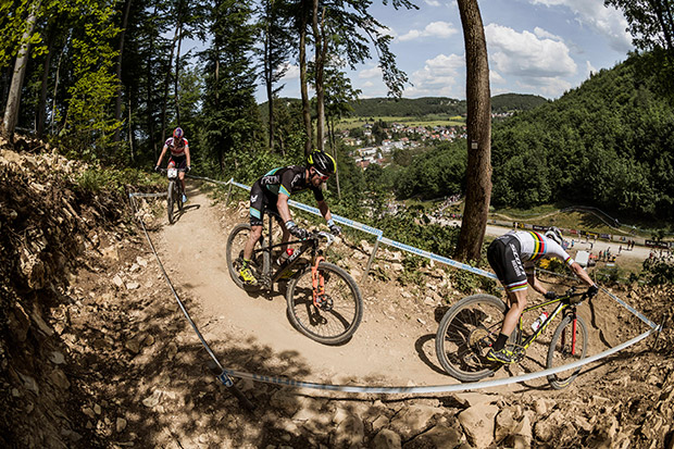 En TodoMountainBike: Nino Schurter repite victoria y Yana Belomoina se estrena en la Copa del Mundo XCO 2017 de Albstadt