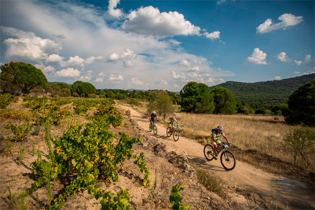 En TodoMountainBike: El Berria Factory Team hace doblete al imponerse en la Powerade Non Stop Madrid-Lisboa 2017